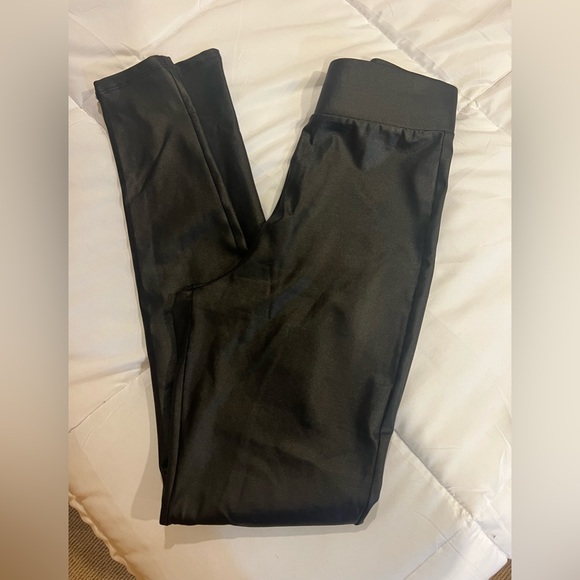 Zara black shiny leggings - Picture 2 of 4